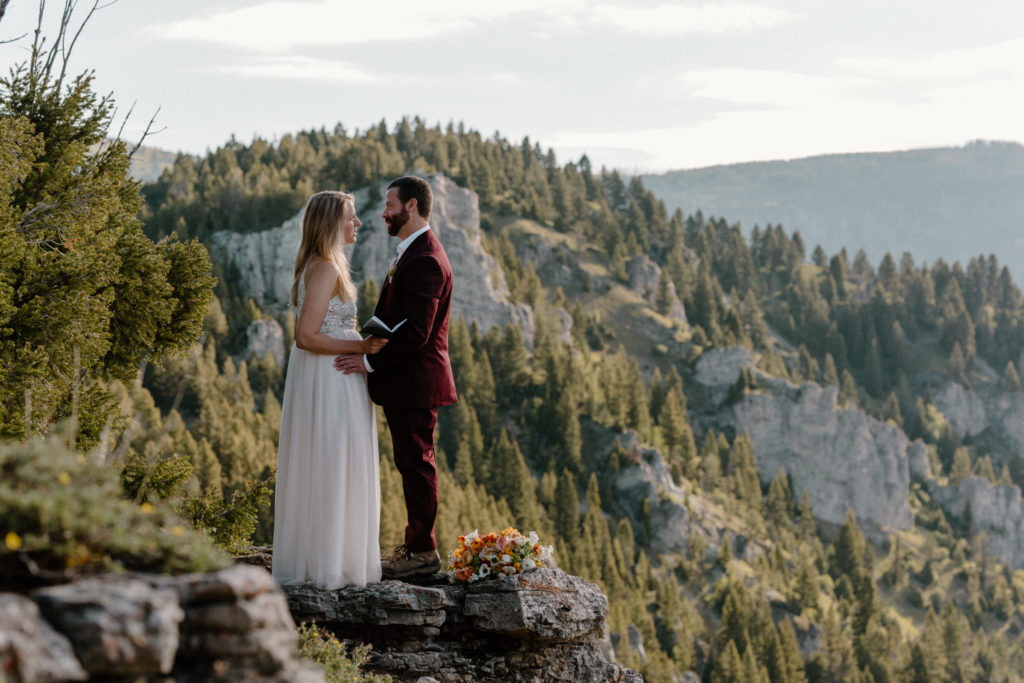couple eloping in Montana