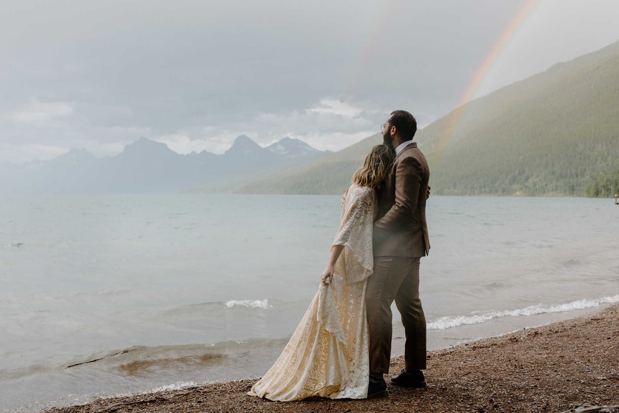 1G5A4113 boho eloping couple in Montana