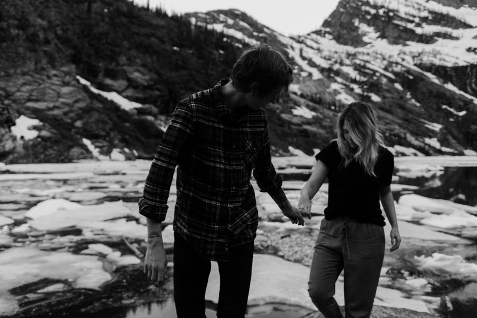couple hikes leigh lake montana