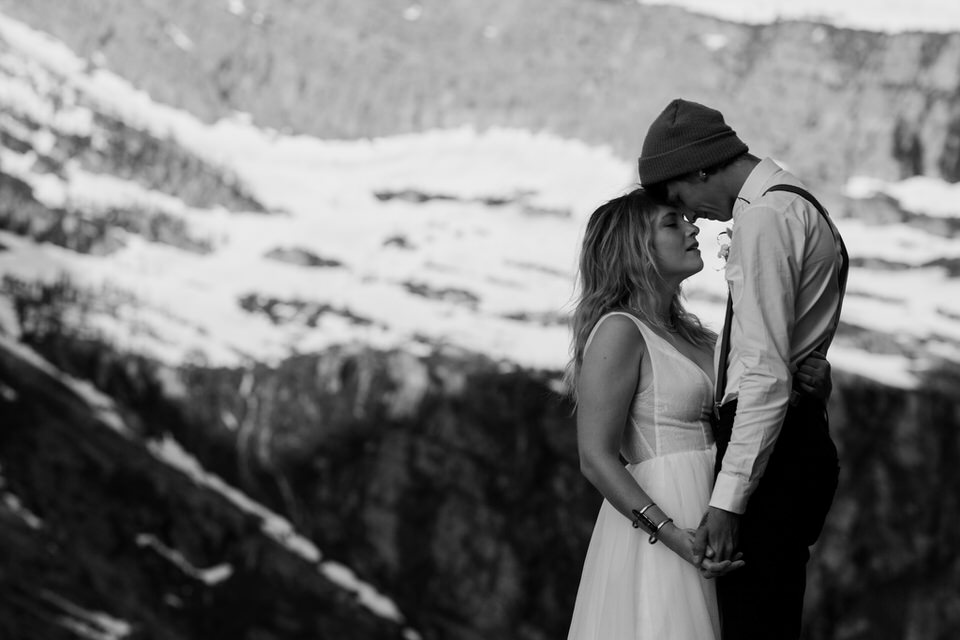 alternative elopement in front of mountain