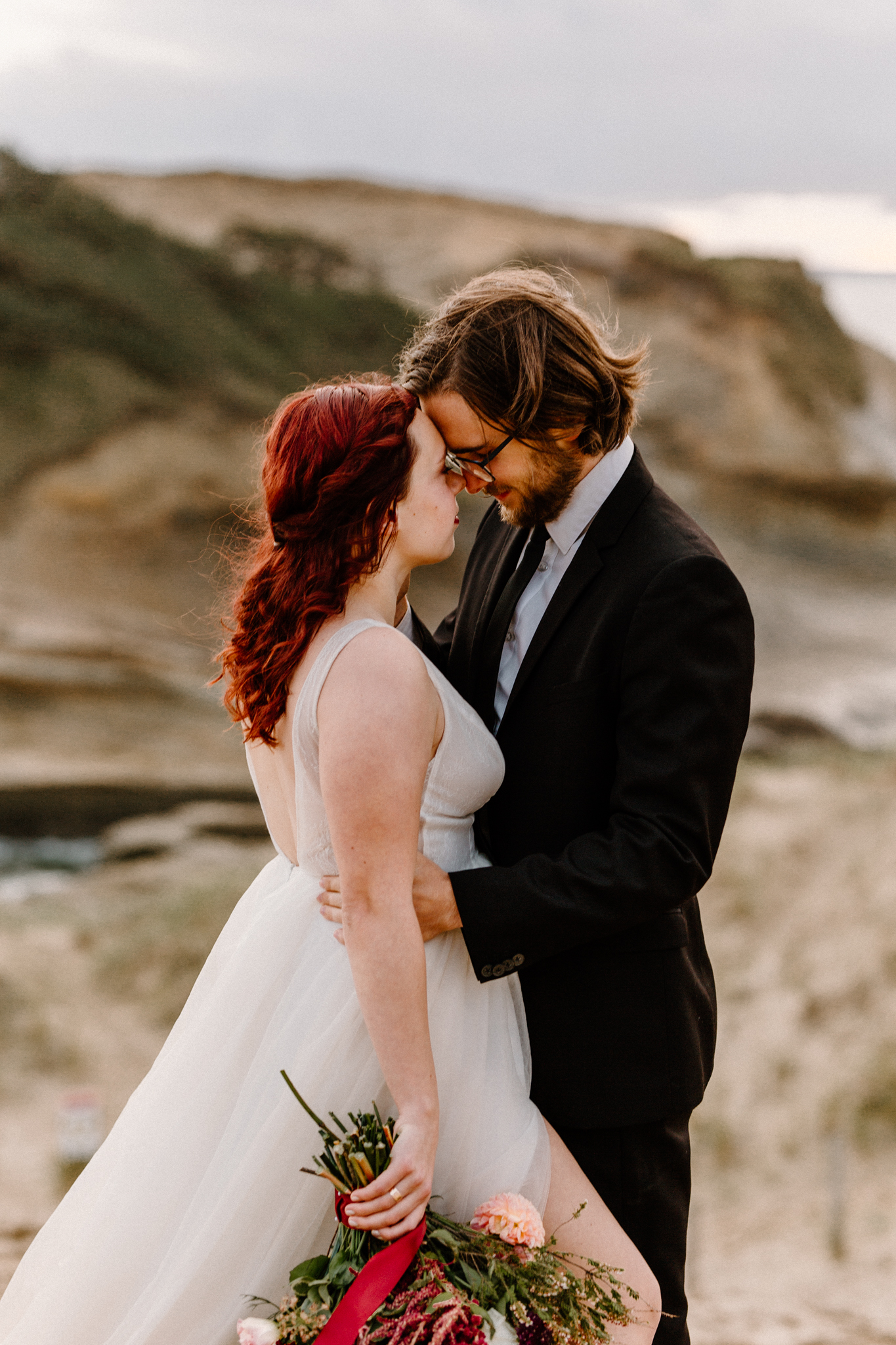 Bride and Groom Pictures on the Oregon Coast